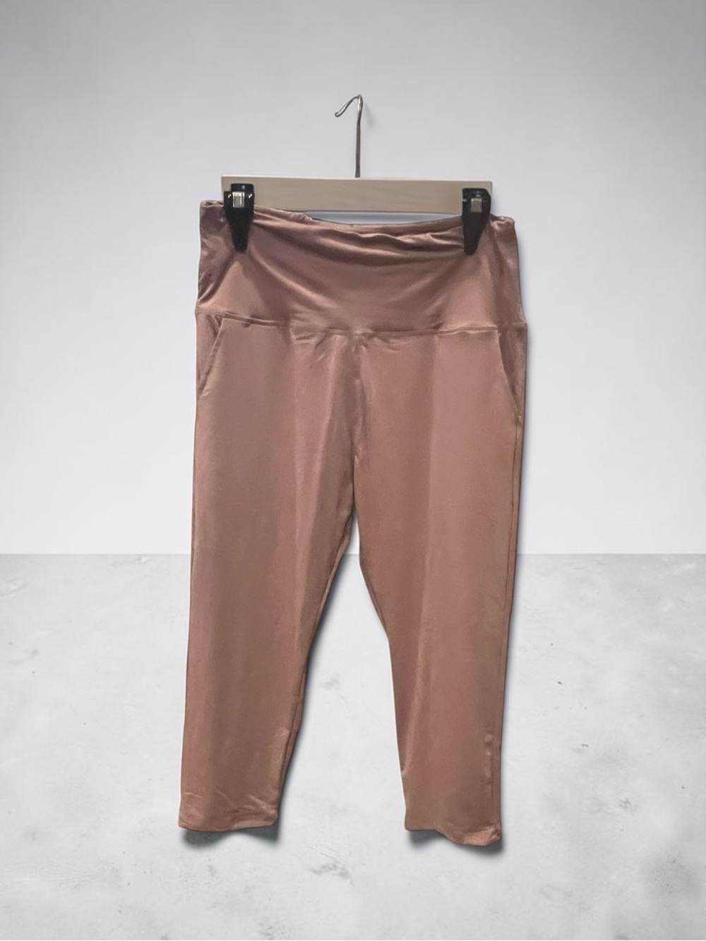 Dusty Rose Metallic High-Waist Cropped Active Leggings NWOT XL
